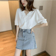 将图片加载到图库查看器，Blouse Women&#39;s Design Sense Non-Mainstream Top Half-Sleeve Shirt Loose Korean Summer Lace Stitching Chiffon Shirt Ins
