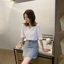 将图片加载到图库查看器，Blouse Women&#39;s Design Sense Non-Mainstream Top Half-Sleeve Shirt Loose Korean Summer Lace Stitching Chiffon Shirt Ins
